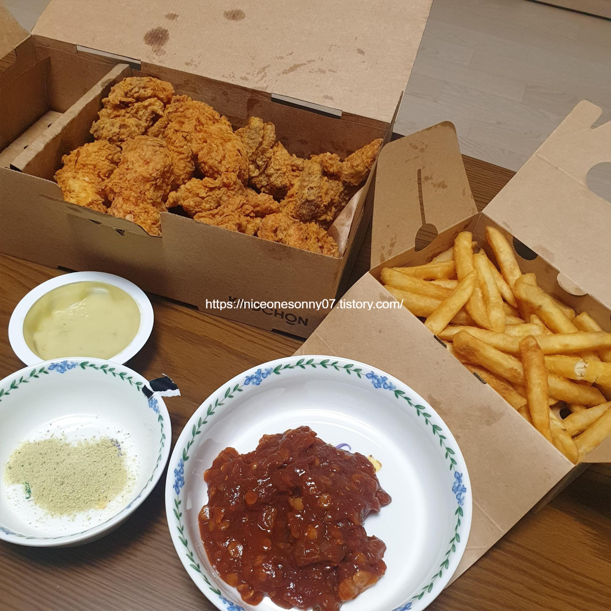  [배달음식] 교촌 신메뉴 리얼후라이드 순살치킨 & 칠리 포테이토