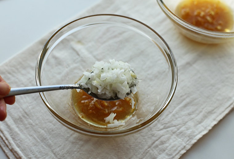 2가지 style로 알려드릴게요 유자드레싱만들기 유자청샐러드소스 19