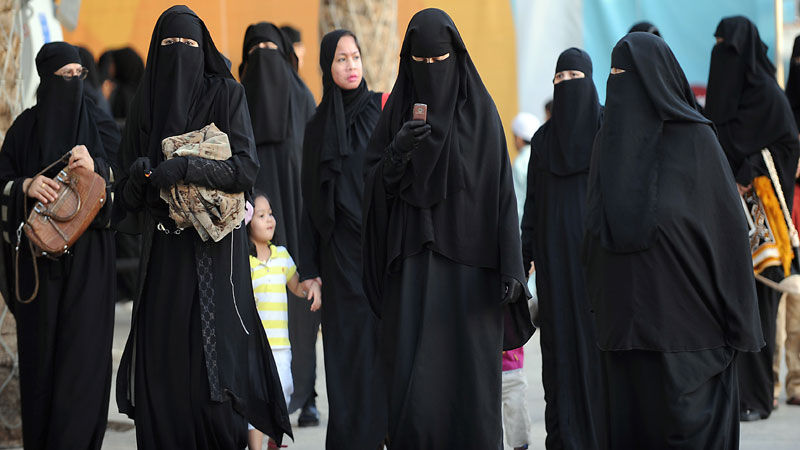 사우디 여성 아바야 복장