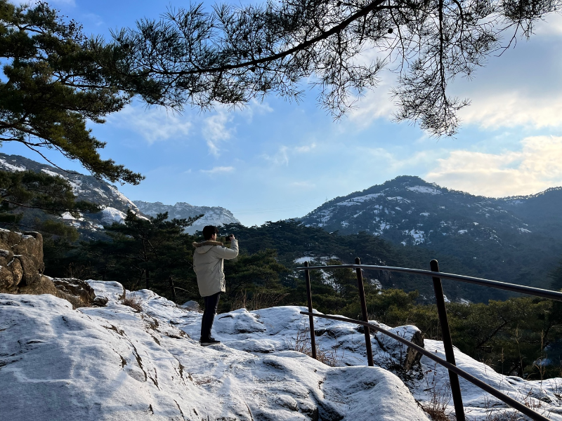 눈내린 겨울 북한산 풍경