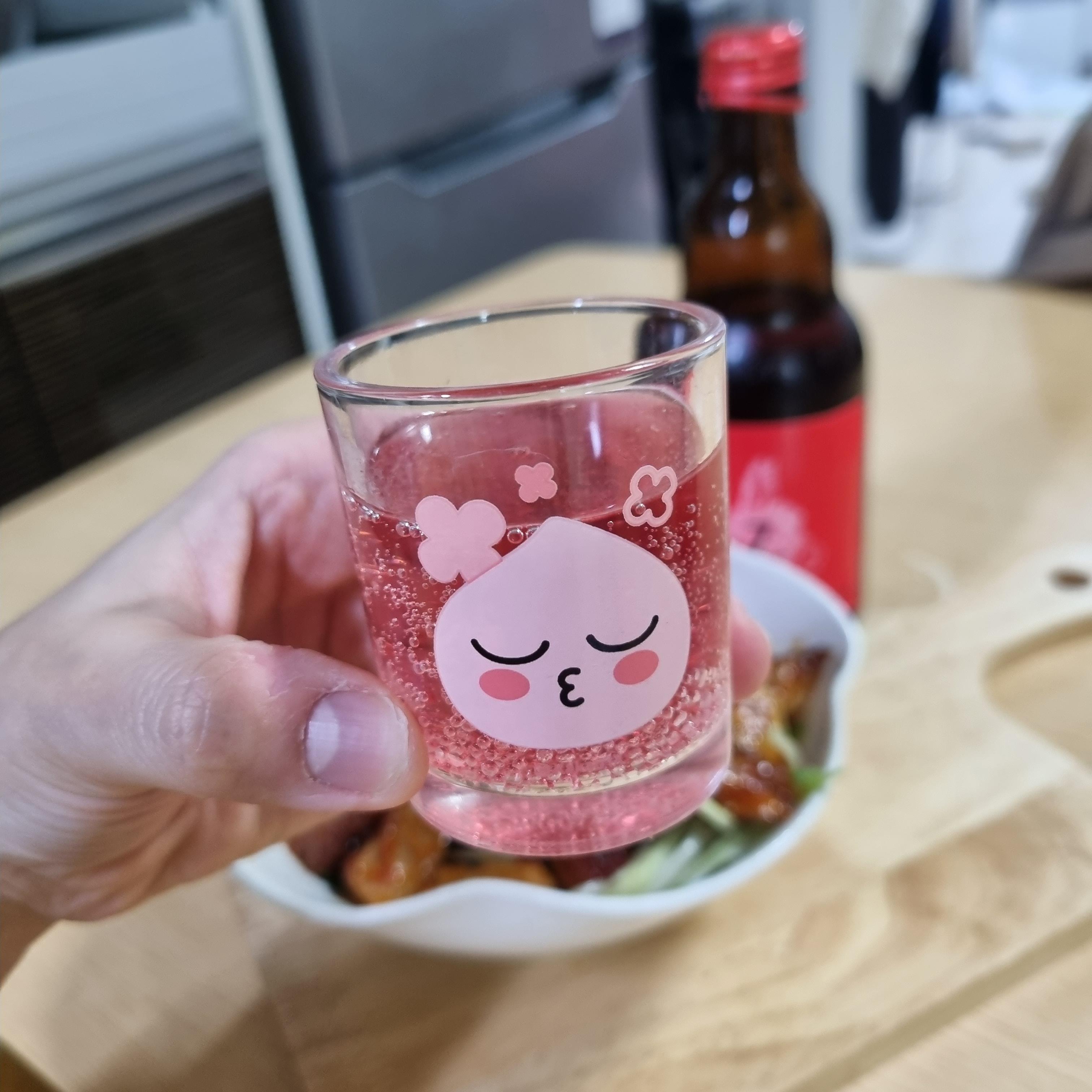 심술 궂은 색상