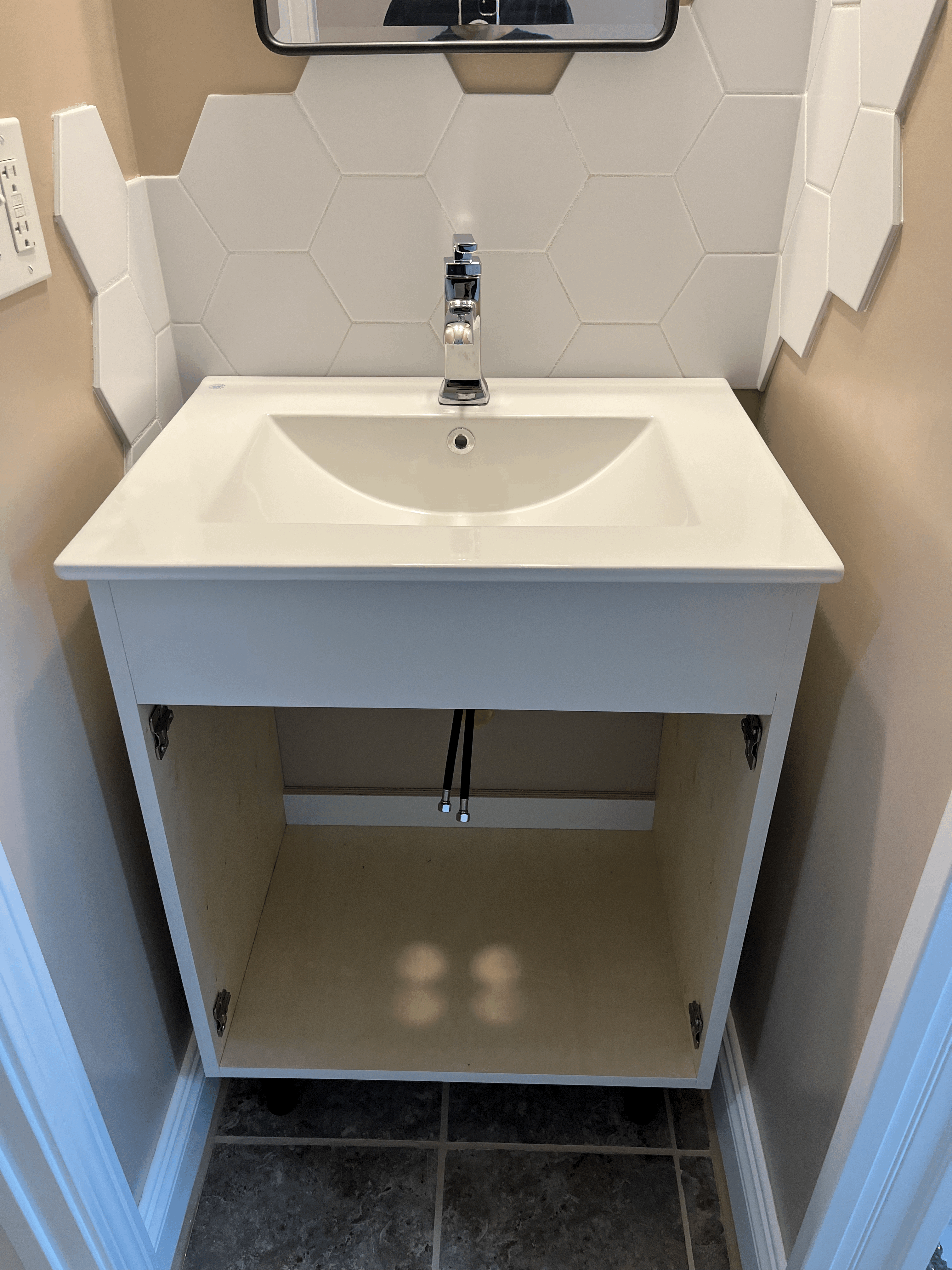 DIY-bathroom-vanity