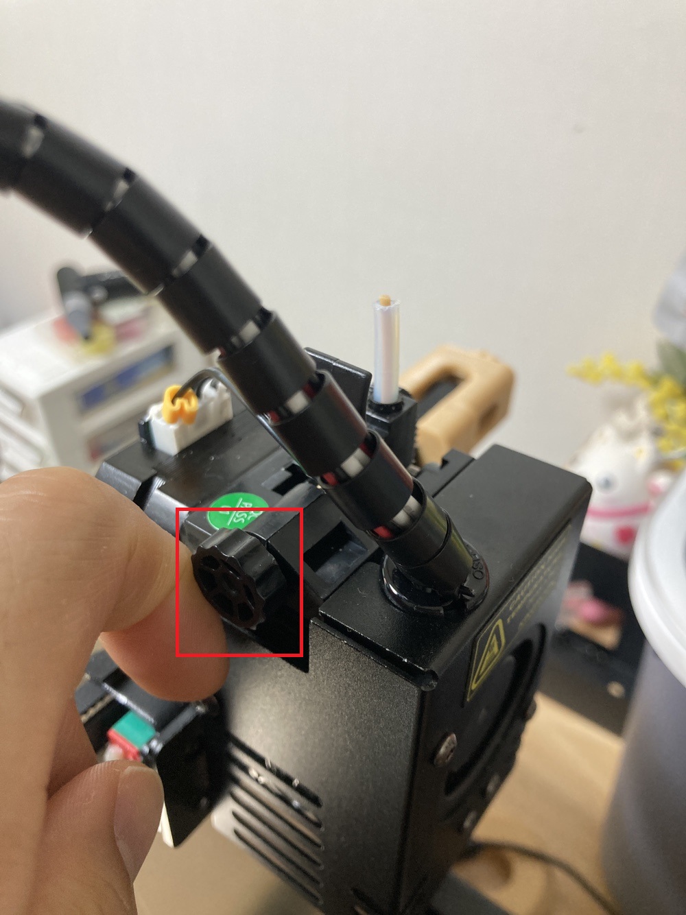 킹룬 KP3S 필라멘트 교체 방법_익스트루더 기어 텐션 노브