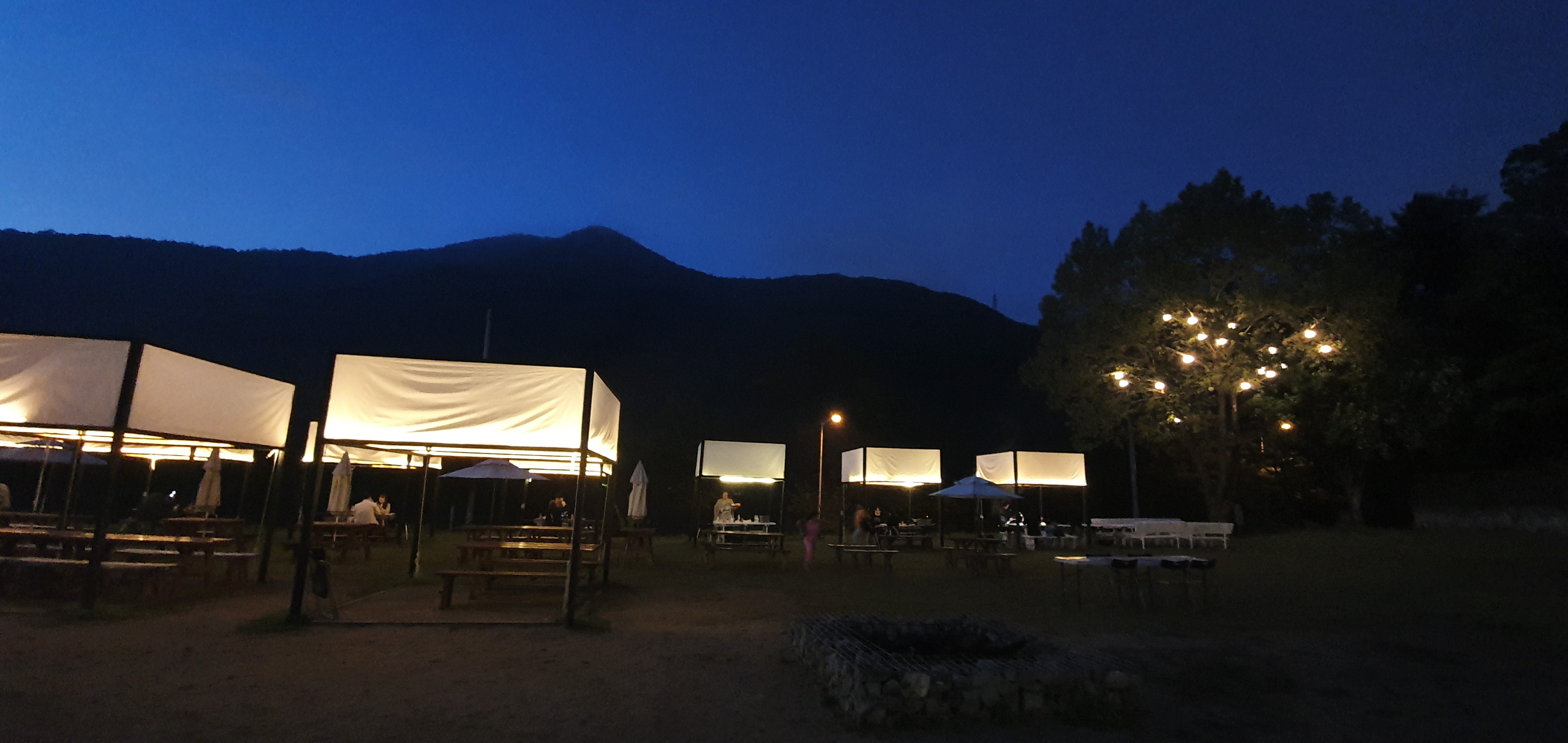  충주 무드인소울 리뷰 : 충주 야외 바베큐장