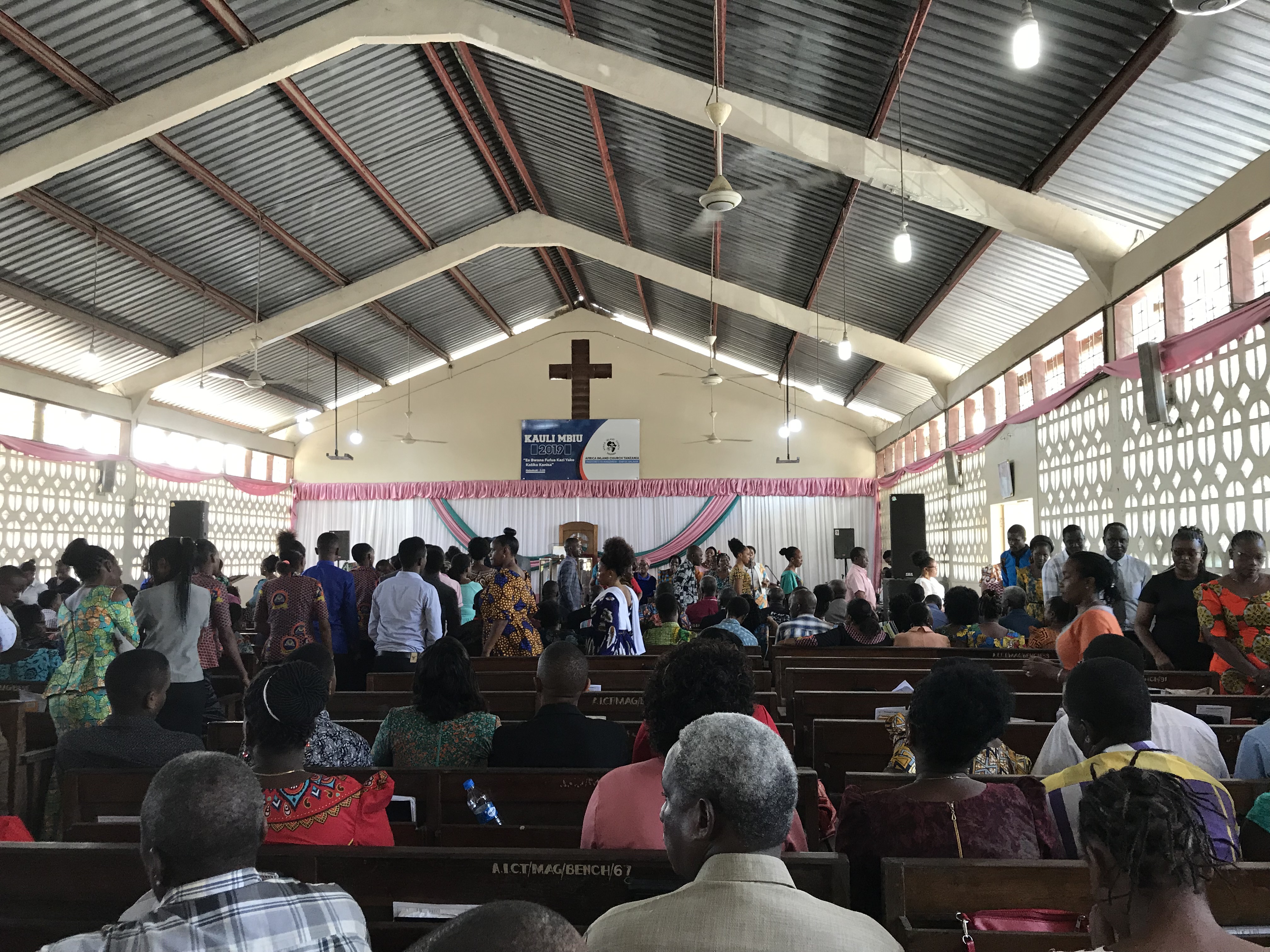AIM 소속의 현지 교회-Africa Inland Church Tanzania