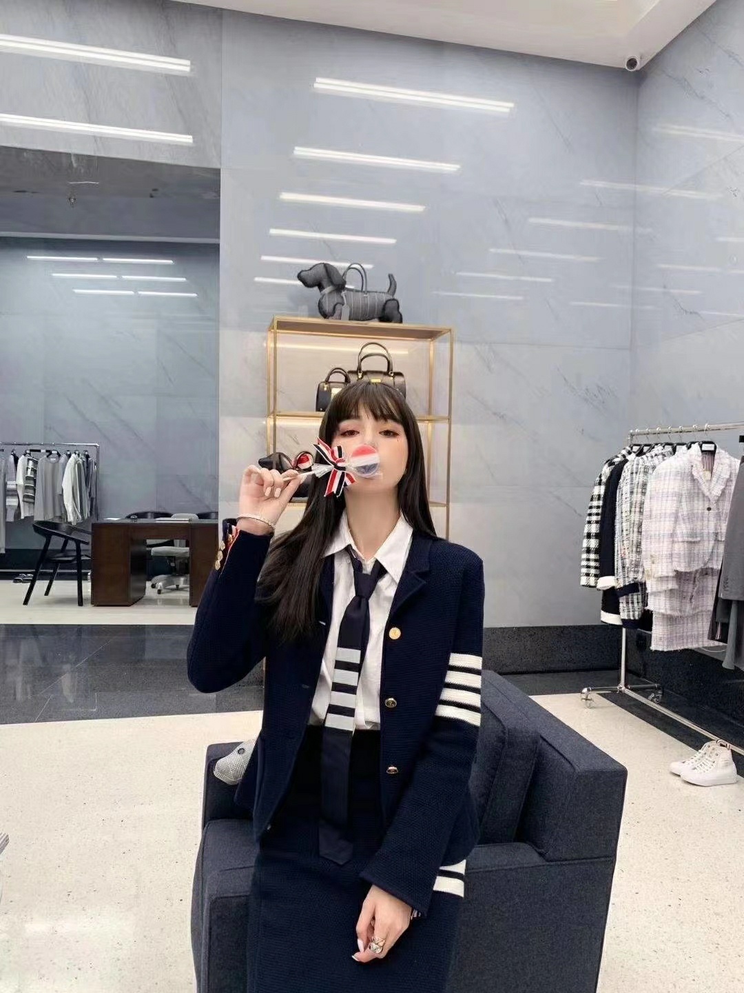 [THOM BROWNE] 톰브라운 사선 플레인 위브 넥타이 MNL001A 06146 035 (2 COLOR)
