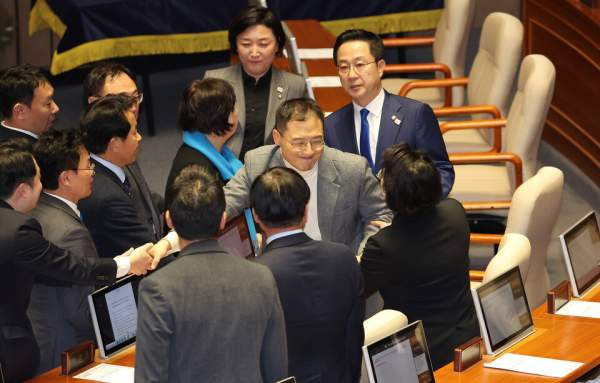 김상욱-의원-탄핵-찬성-기자회견