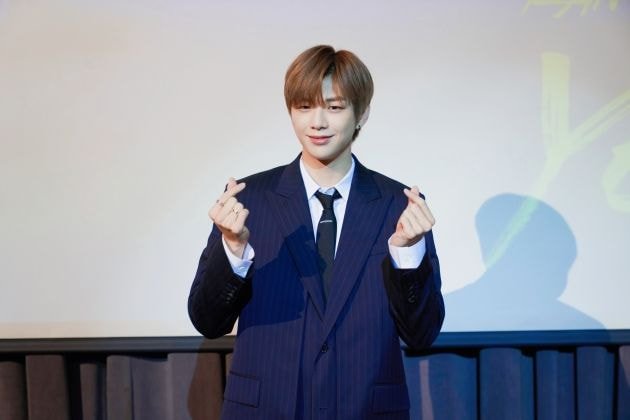  강다니엘 "아이오아이 재회 축하, 워너원 완전체? 열려있다"