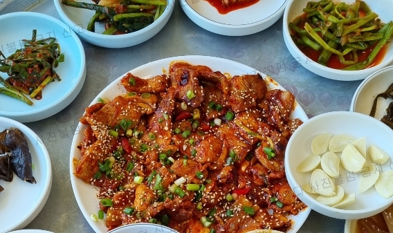생생보리밥 이미지
