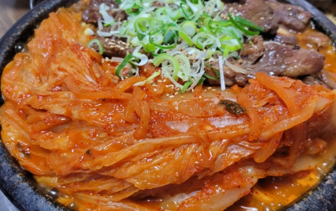 예산-묵은지-돼지갈비-구이