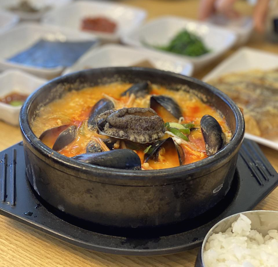 팔도전복해물뚝배기의 전복해물순두부
