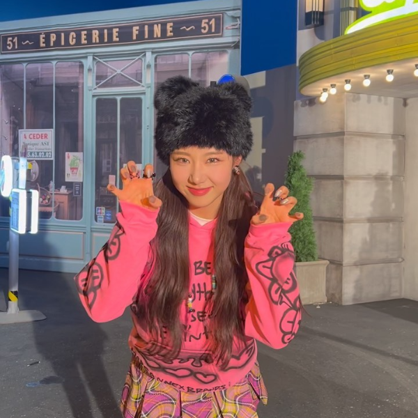 피프티피프티 - Tell Me (MV/가사/듣기) 5