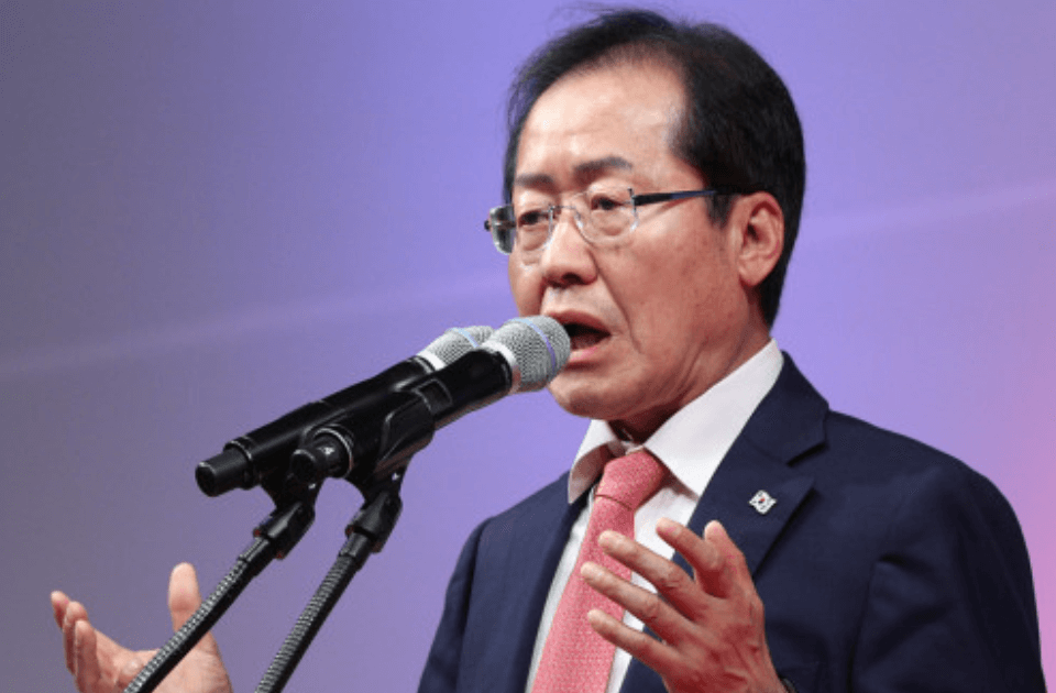  박원순 성추행 관련하여 미모의 여성 물색하는 '채홍사' 있었다는 의혹有