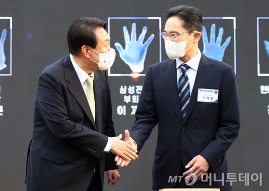  "목숨 걸고 하는 겁니다. 숫자는 모르겠고 앞만 보고 가는 거예요."