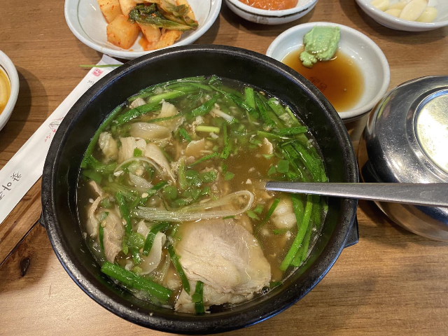 경성대-국밥-맛집-형제국밥-새로운-시그니처-국밥- 맑은국밥