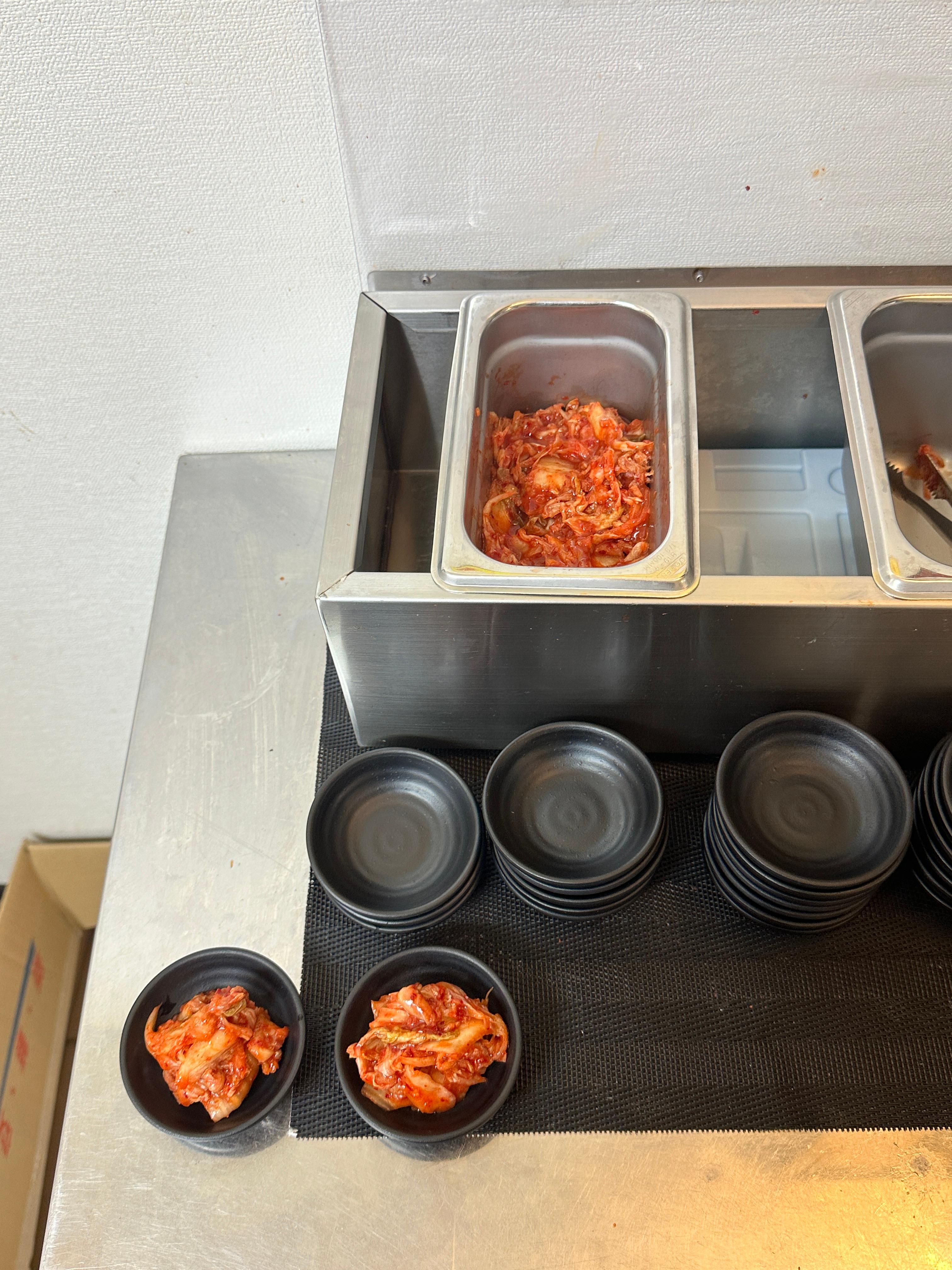 오사카 멘야가텐 셀프바 김치