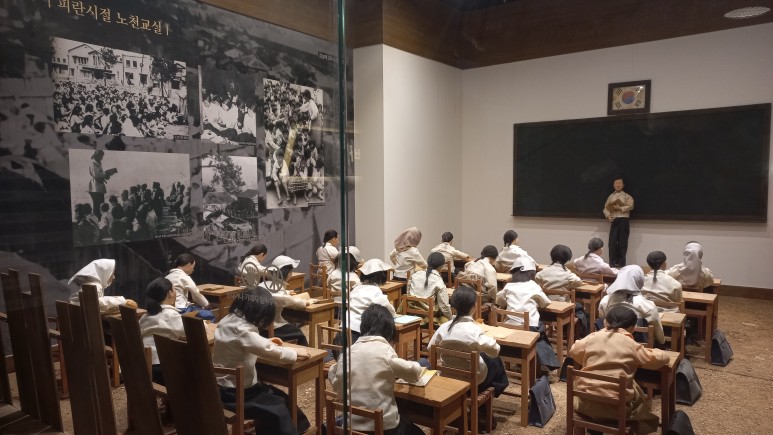 40계단 문화관과 상설전시실 부산여행 - 9