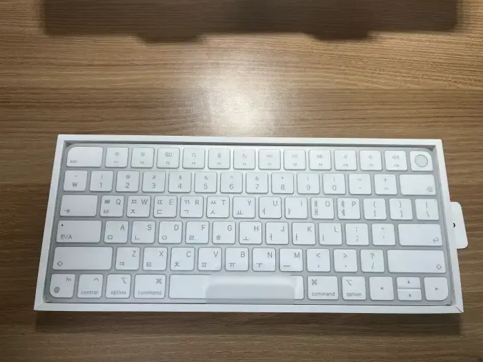 맥북-매직-키보드-사진2