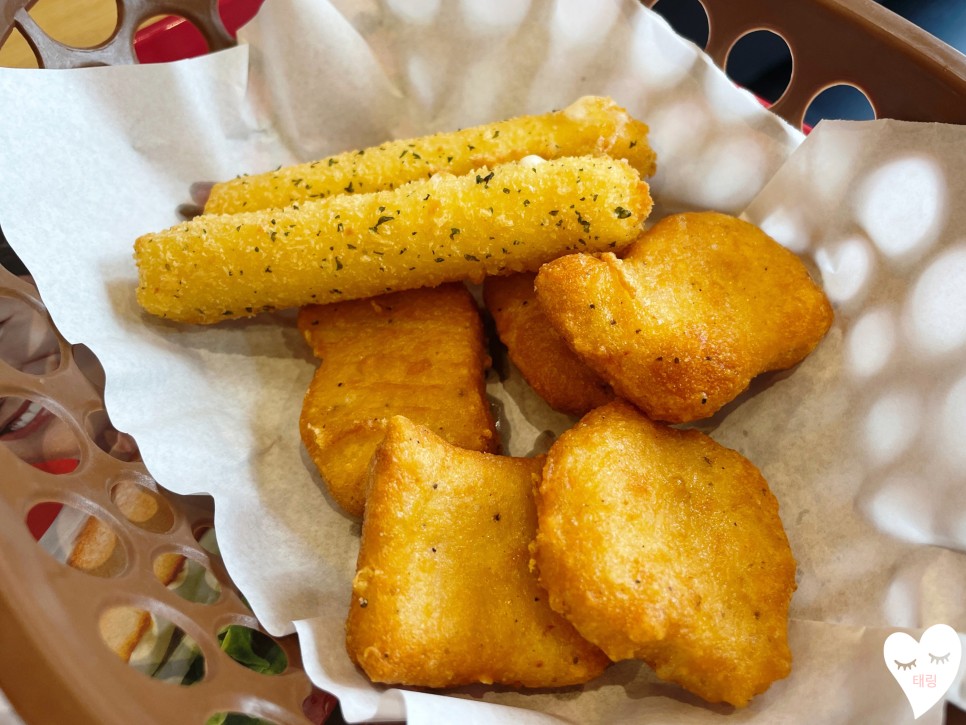 경품행사롯데리아 10월행사 블랙 오징어버거 싱글팩 16