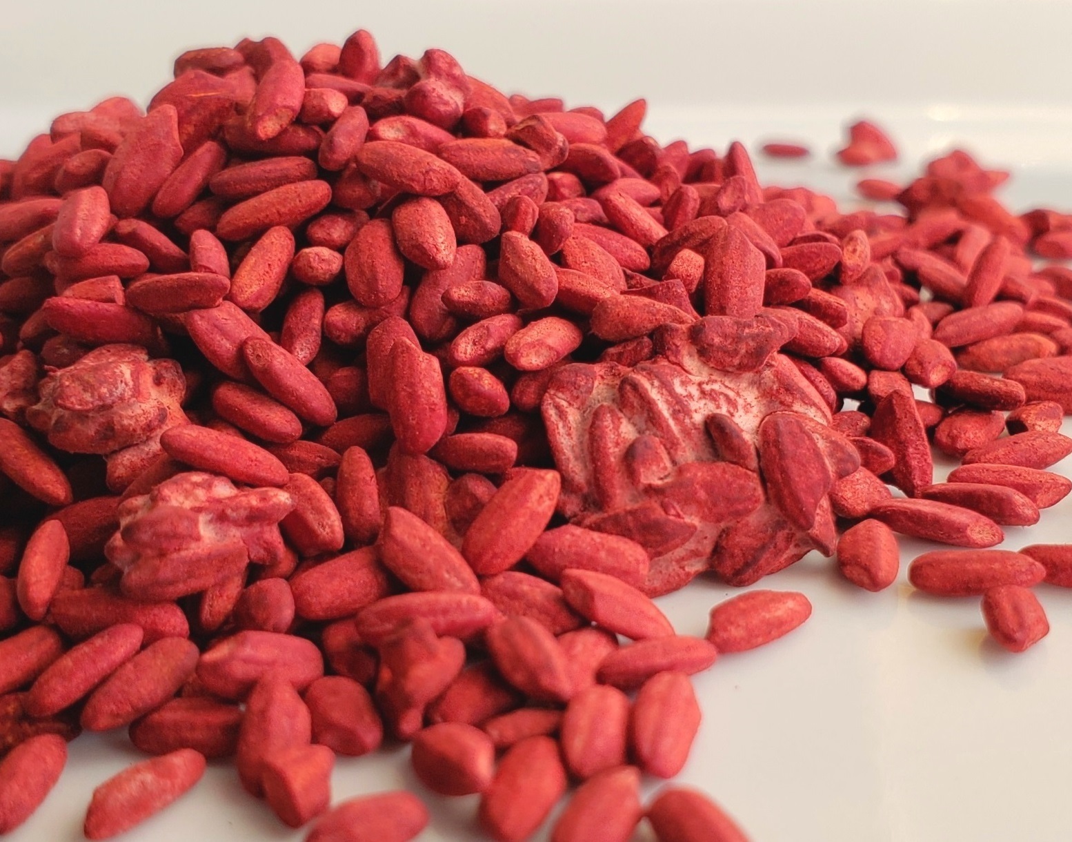 일본에서 &#39;붉은 누룩&#39; 성분이 들어간 건강 보조제를 먹고 신장 질환이 생겨