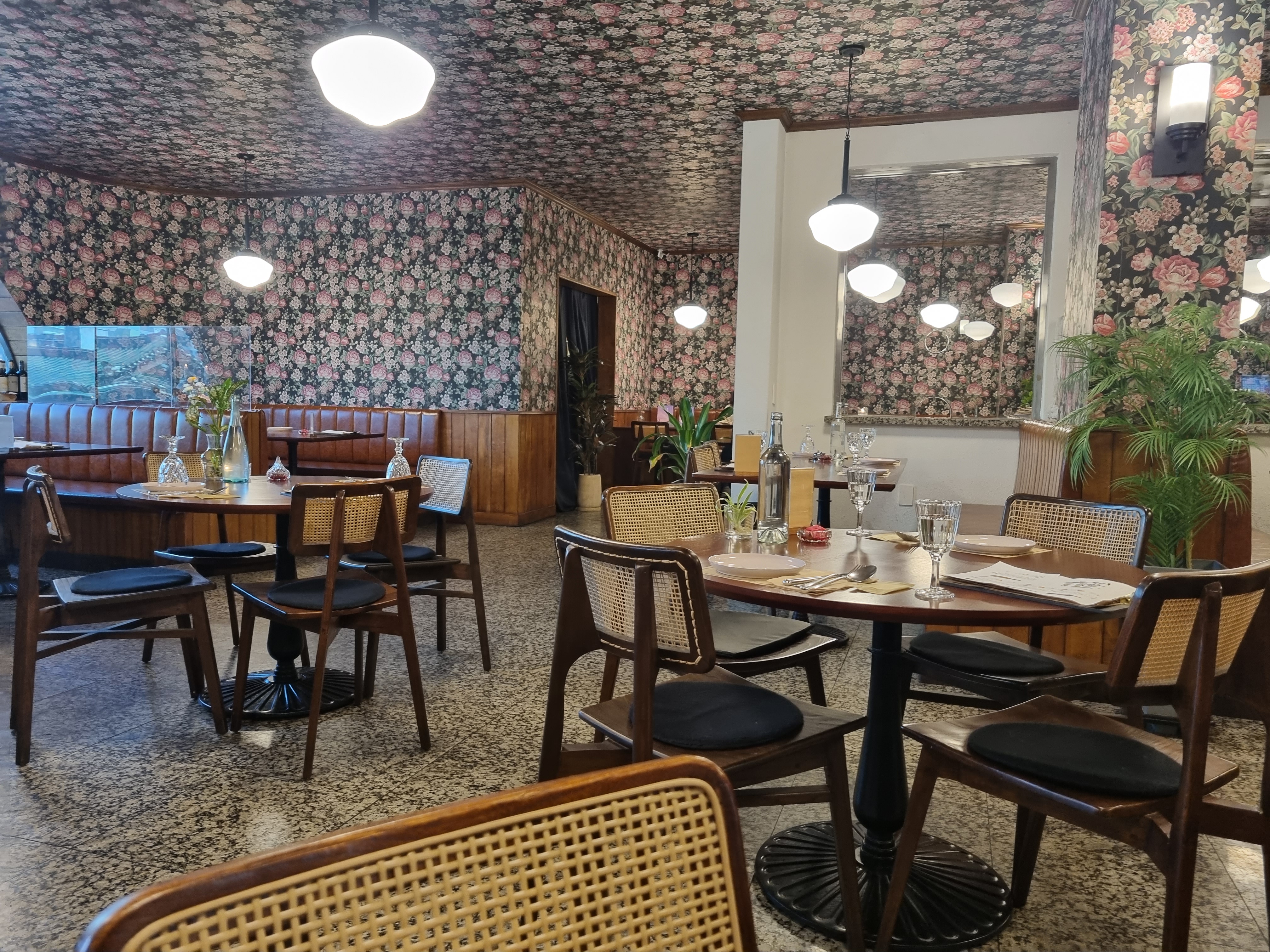 장진우식당에서