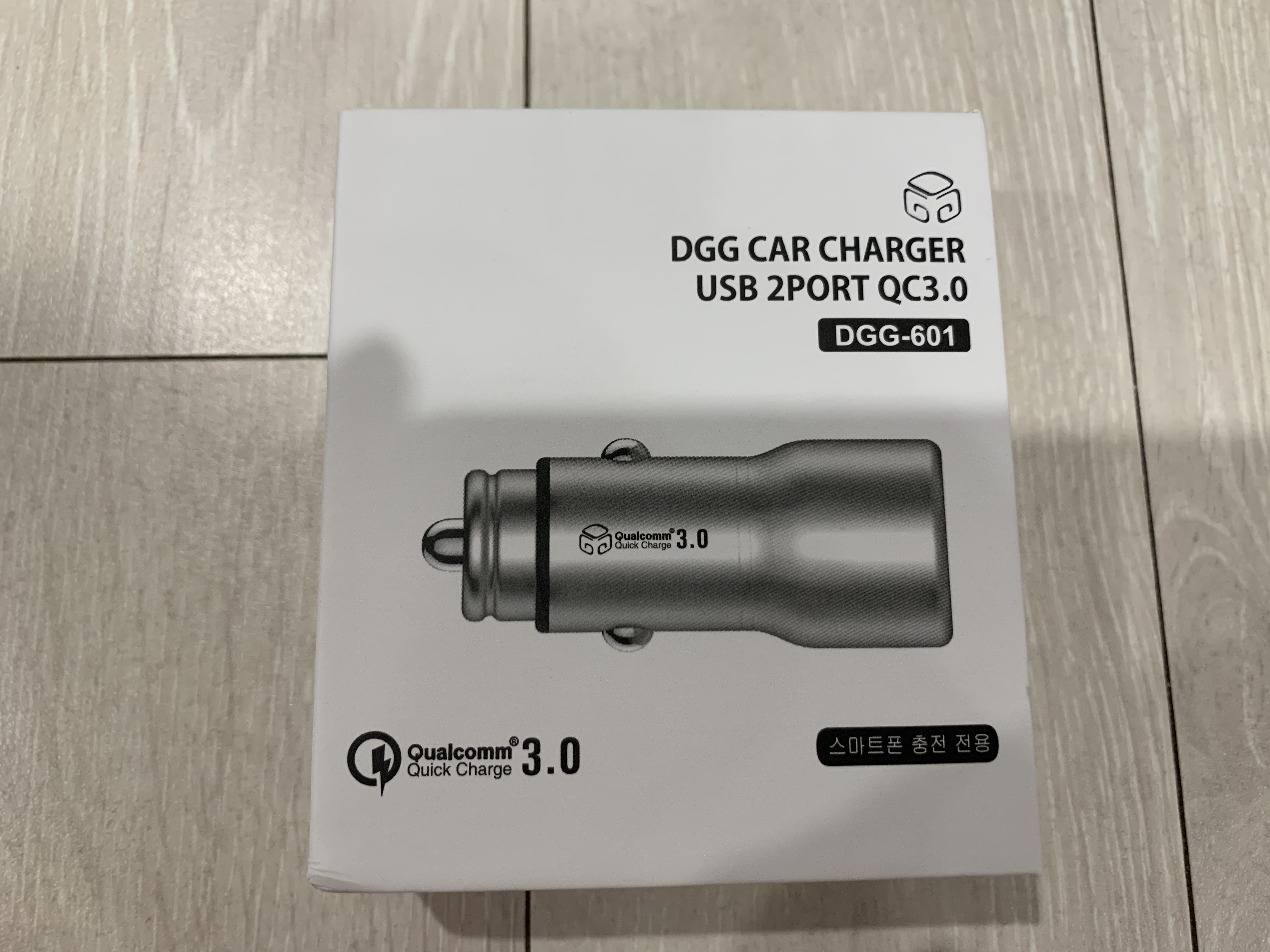  차량용 고속충전기 (디지지 QC3.0 듀얼 충전기)