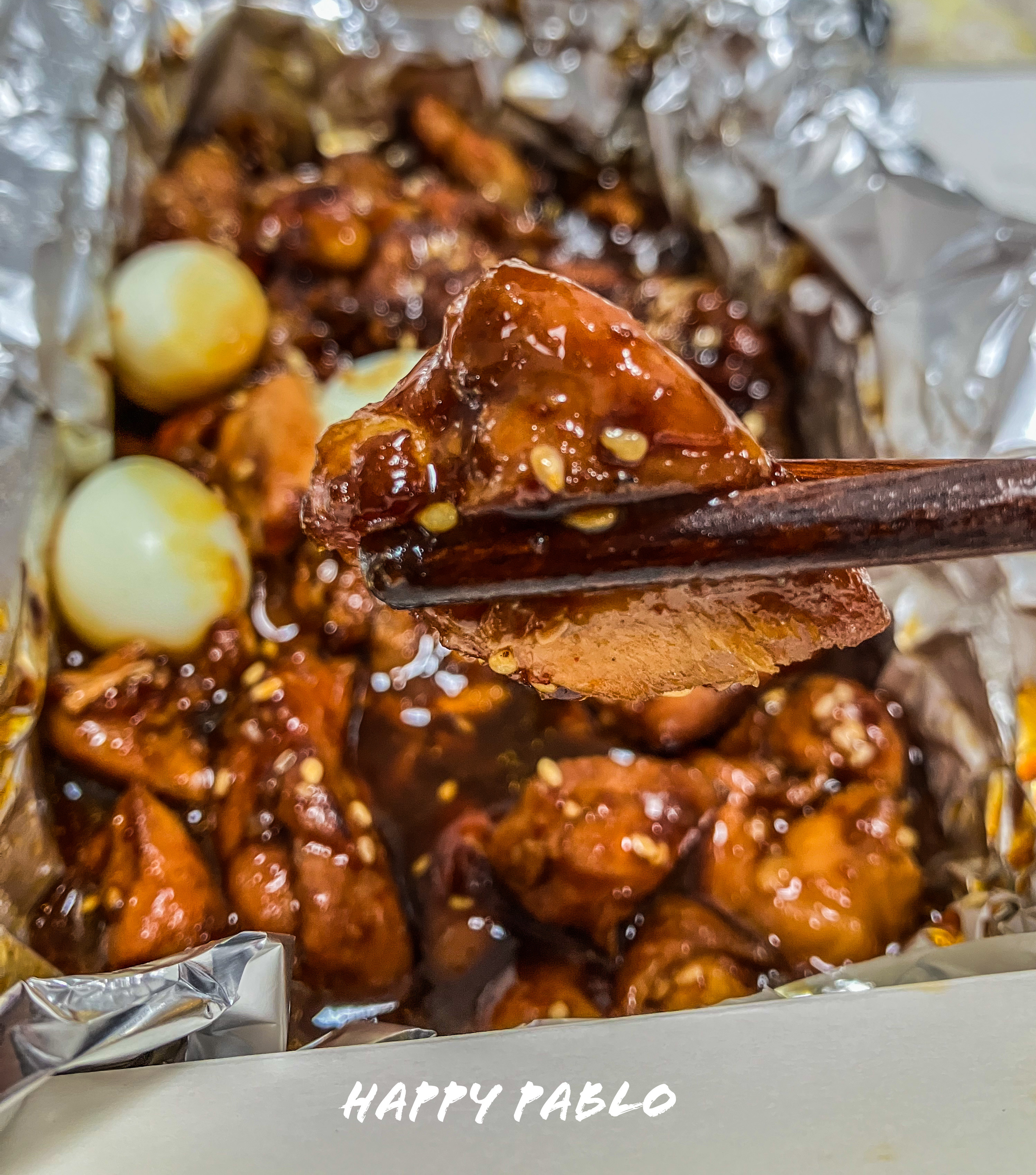  오징어볶음에 빠진 닭고기, 꼬꼬아찌