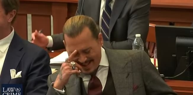  캐러비언 스타 조니 뎁과 앰버 허드의 11번 째 법정 싸움...왜 폭소가 터져 나왔을까 VIDEO: Depp and Heard arrive for their eleventh day in court