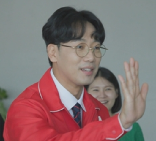  전참시 김남희, 매니저와의 티키타카부터 비 오는 날 놀이터까지