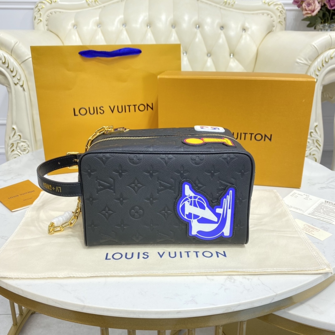  [LOUIS VUITTON x NBA] 루이비통 X NBA 클록룸 돕 키트 M58515