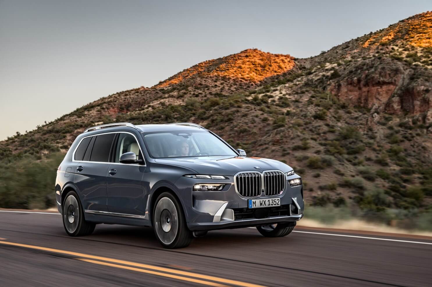 2025 BMW X7 40d 제원 포토 연비 정보(신형) 