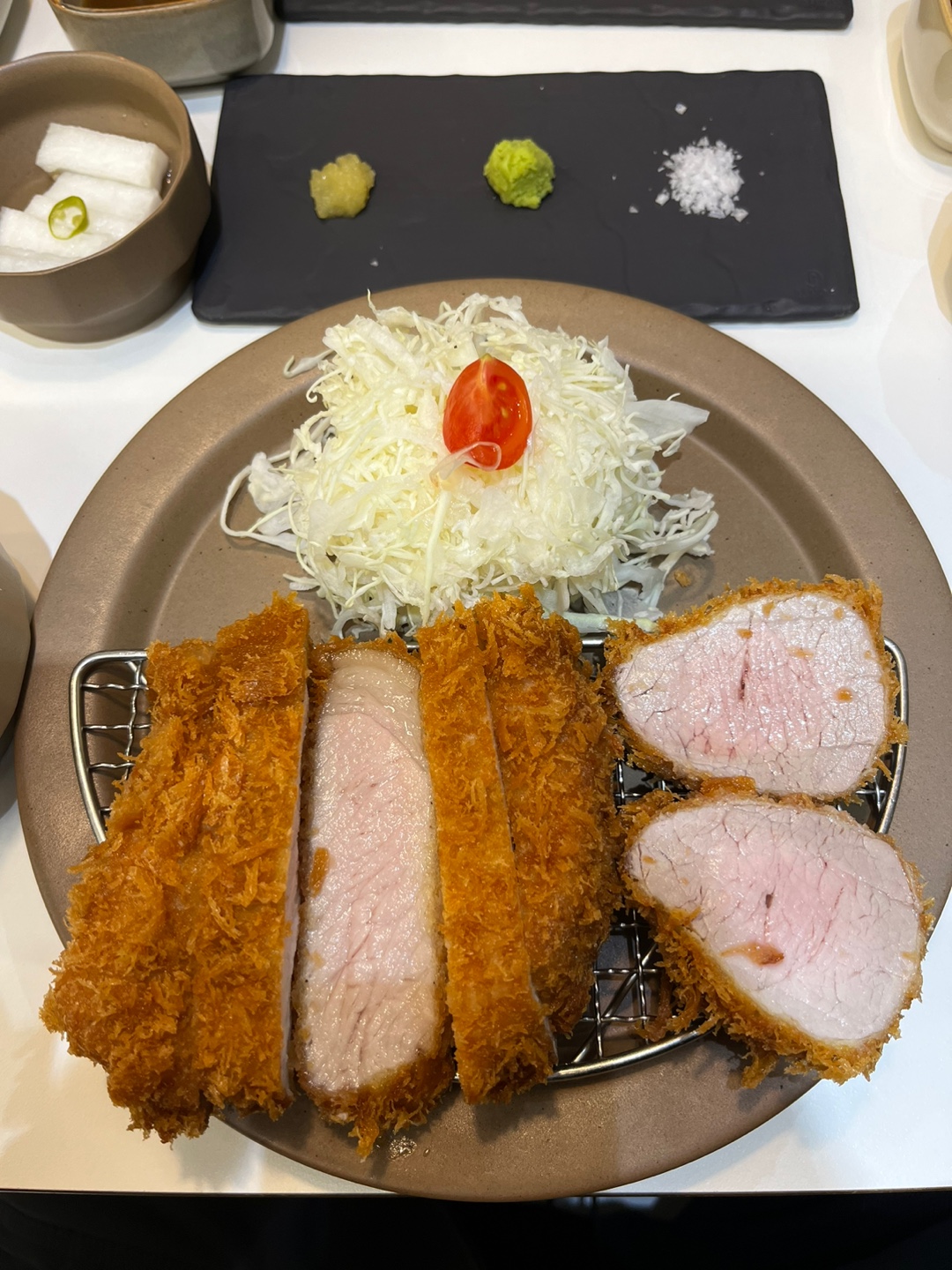  양재역 제일 인기많은 돈까스 맛집 히노카츠!
