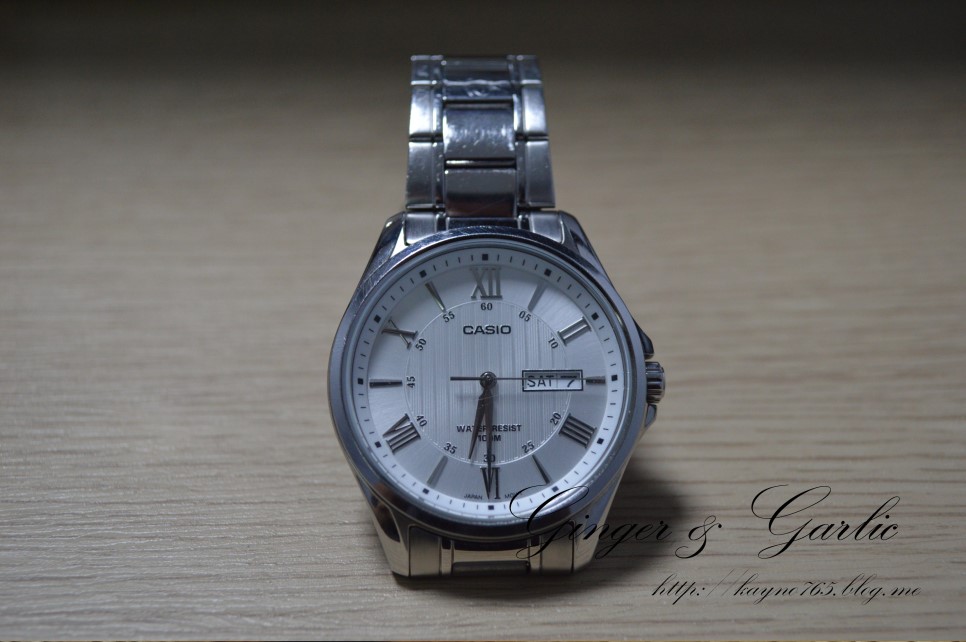  카시오 메탈 방수 손목 시계 Casio MTP-1384 - 정장에 어울리는, 날짜, 요일 표기되는 아날로그 시계