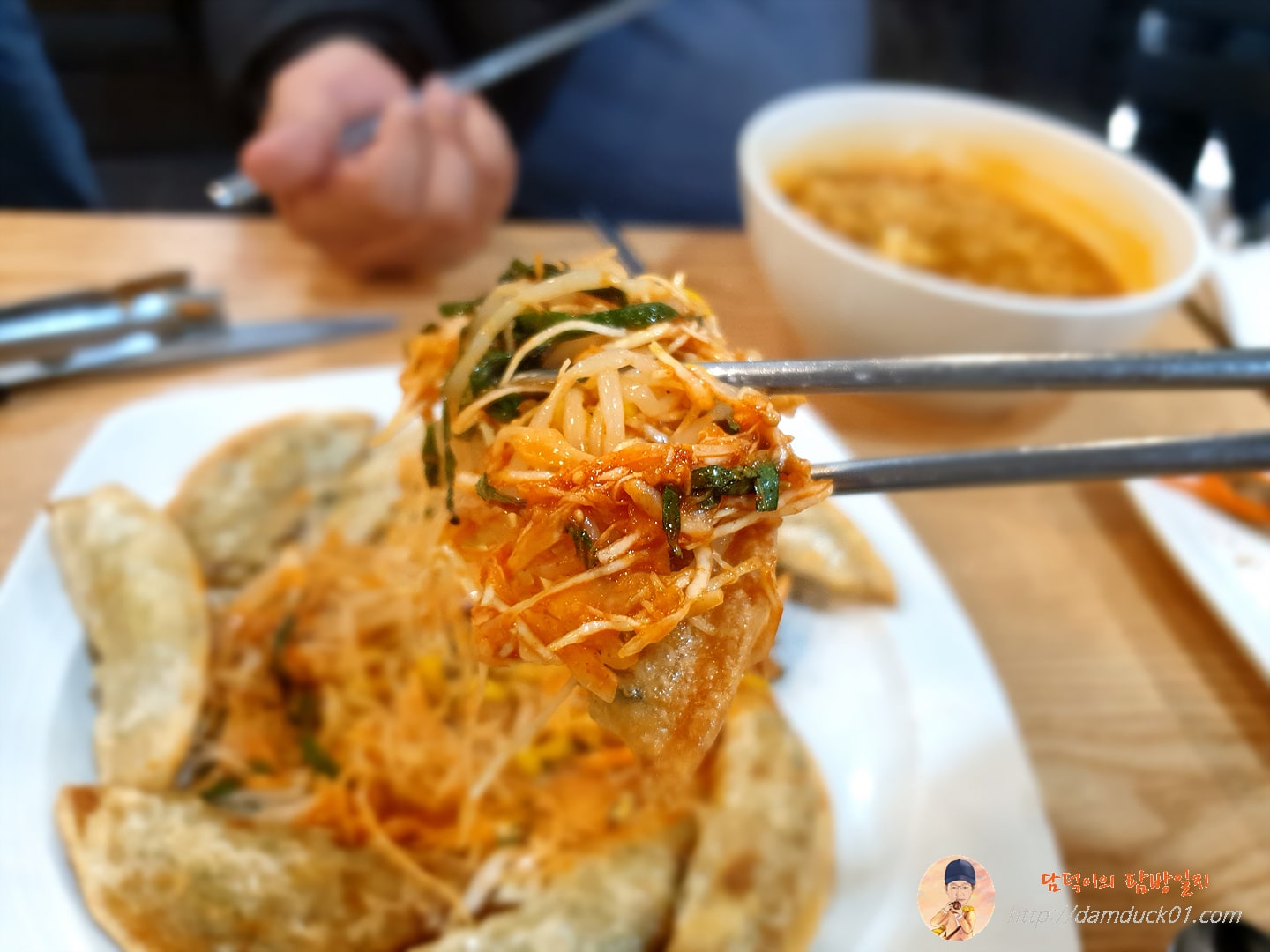 김솔솔김밥-군만두-담덕이의탐방일지