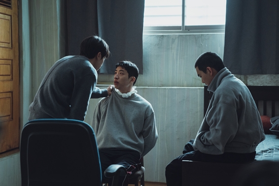 거래 친구납치