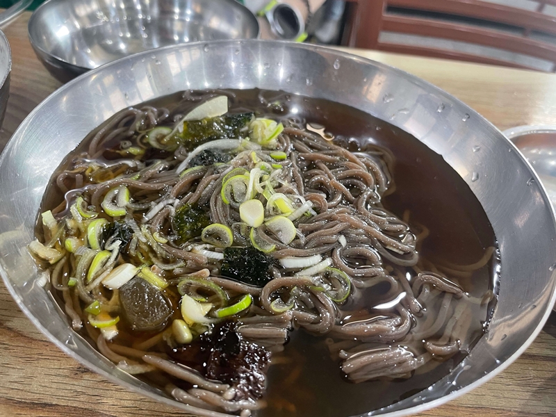 찍먹을-해본후에-쯔유를-부어서-부먹으로도-먹기