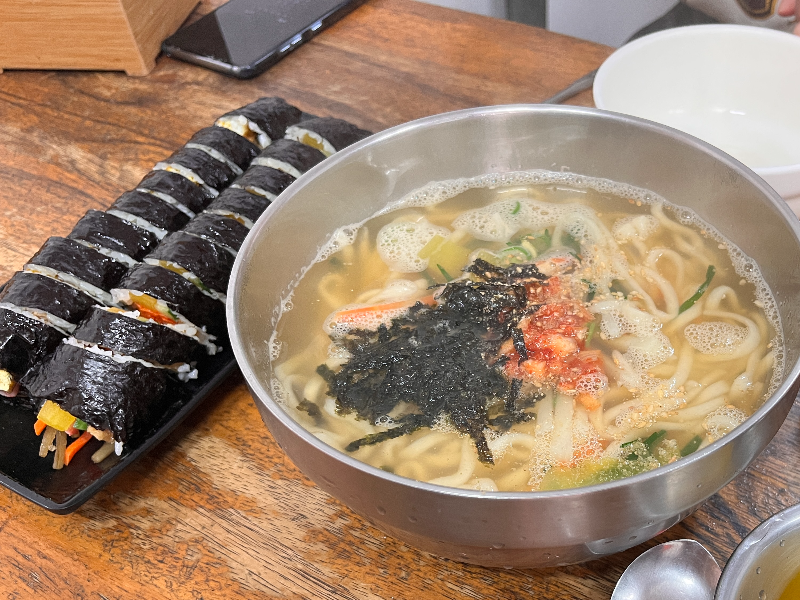 태림분식-칼국수-김밥
