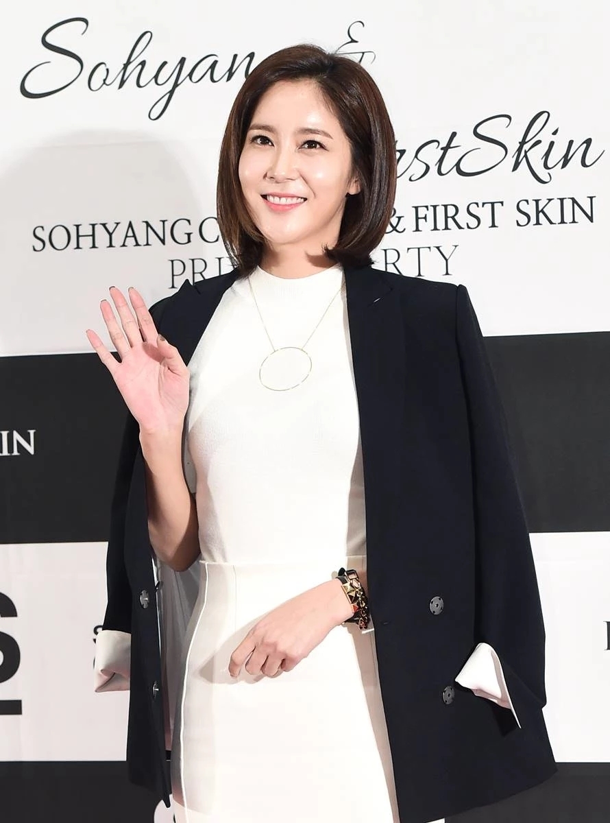  "딸 방에 콘돔까지" 이혼한 장가현, 50살에도 30대 연하남과 뜨거운 열애 깜짝 고백