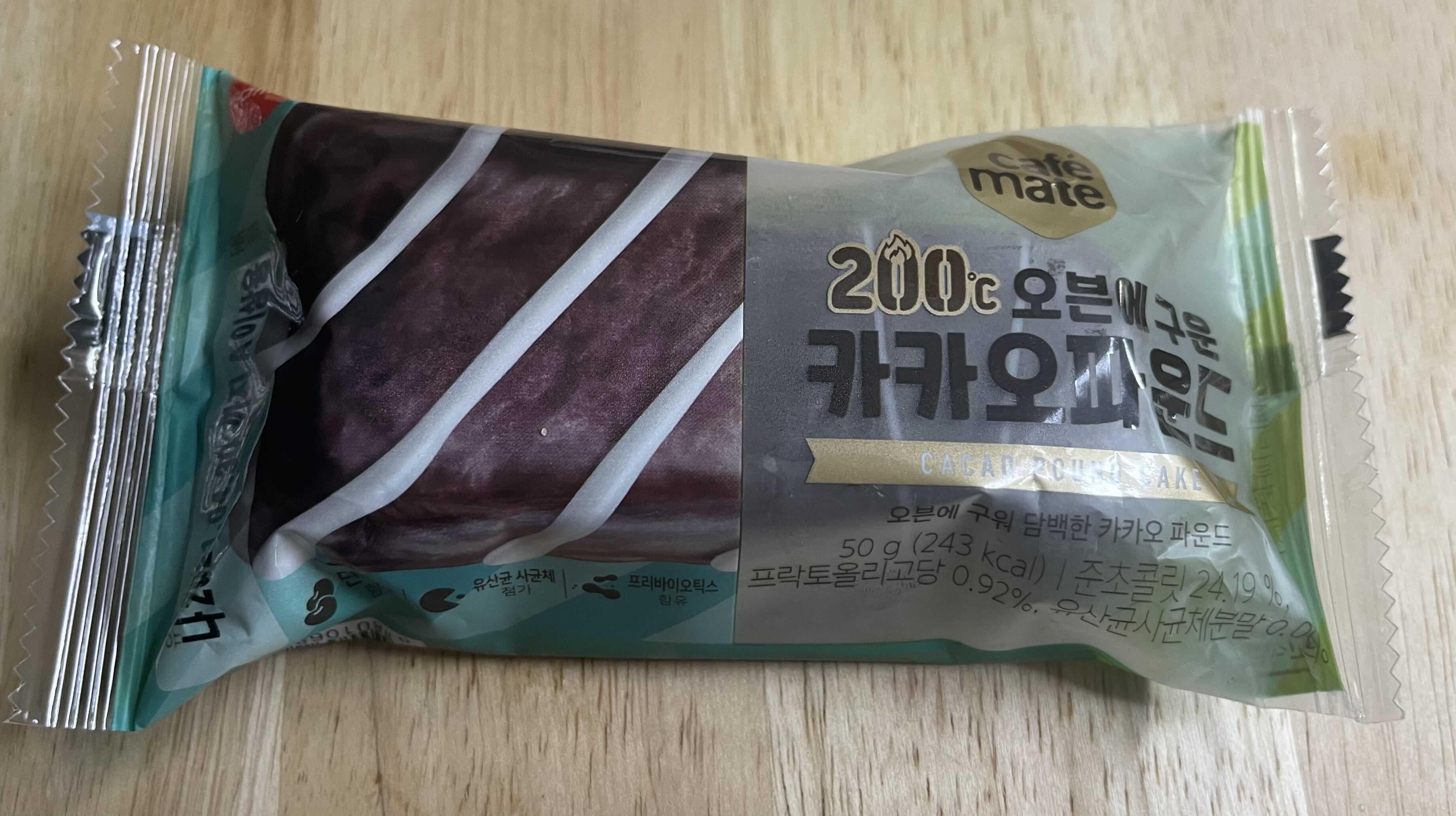  편의점 디저트 카페 메이트 200도씨 오븐에 구운 카카오 파운드