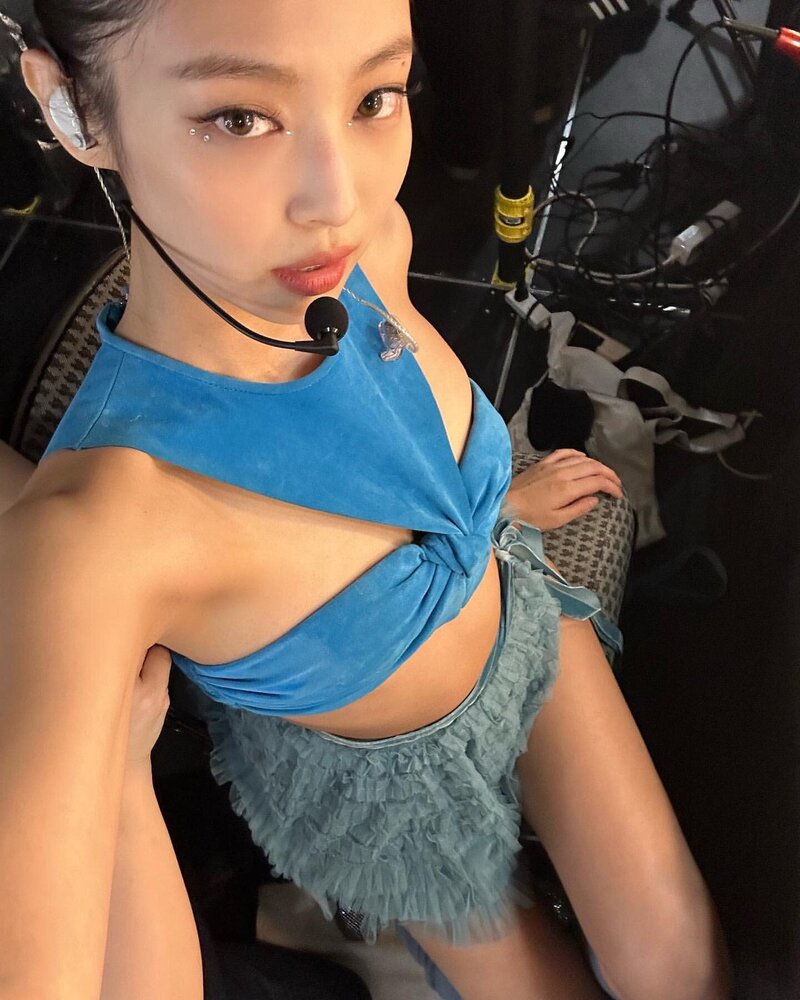  2022년 10월 29일 블랙핑크 제니 인스타그램 업데이트