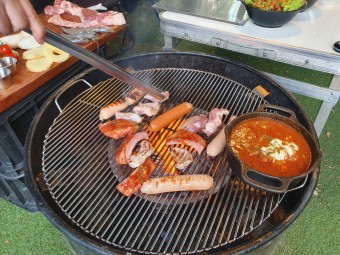 돼지고기 모둠
