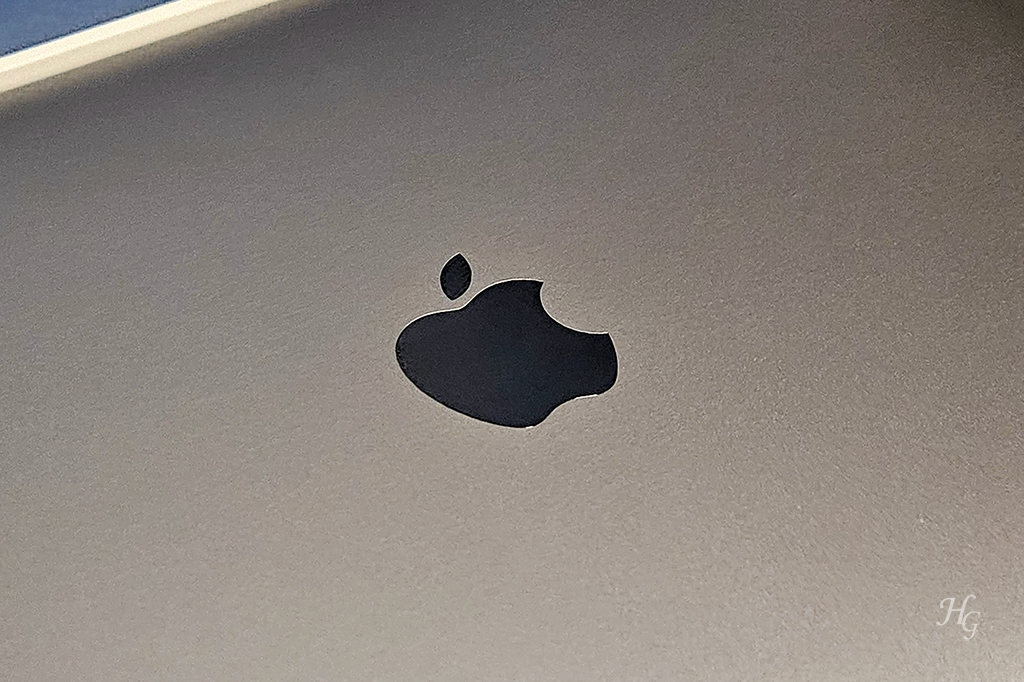 맥북에어 m1 MacBook Air m1 윗면 애플로고