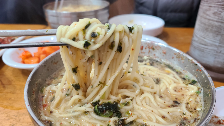  전주 한옥마을 맛집 베테랑칼국수 만두 성심여중 앞 주차장 넓음