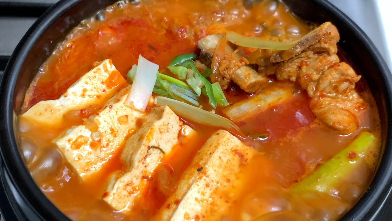 돼지갈비김치찌개_완성