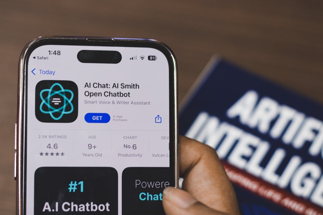 AI GPT의 평점을 확인하는 모습