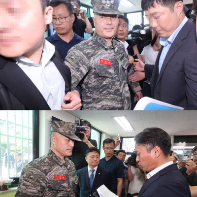 국방부 법원문 걸어잠그고 박정훈 대령 강제구인하는 국방부 검찰단의 모습 - 이런 모습이 바로 국방부가 윤석열 정부의 개로 보이는 확실한 모습 아닐까?