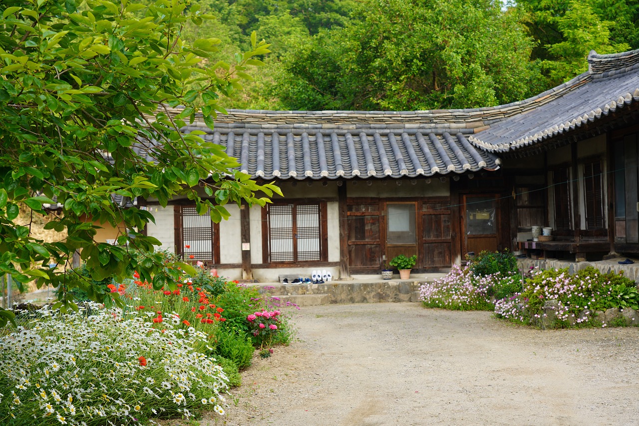 조선왕조와 무당의 관계 및 역사 속 무당과 예언 사례