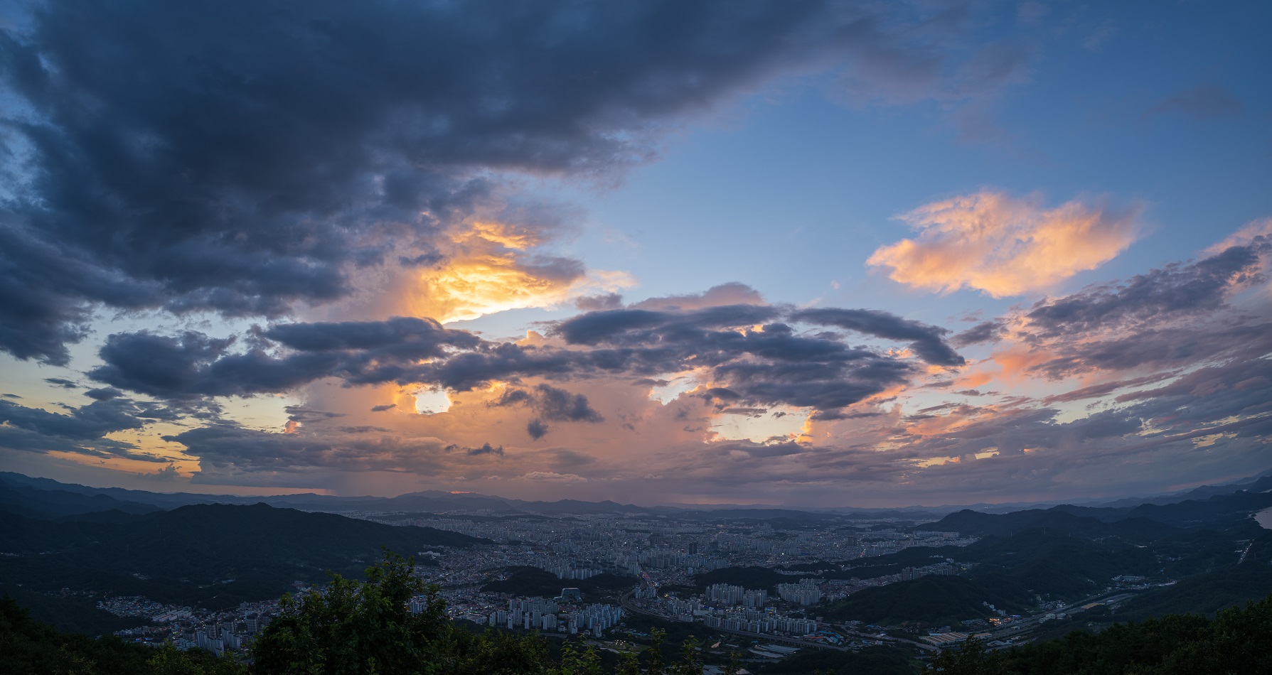 식장산 전망대