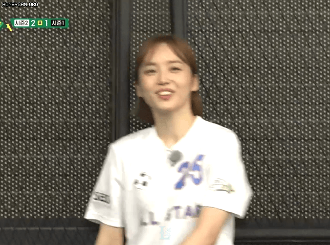 [연예] [움짤]         행복축구 해피춘 나미춘 윤태진 -  와이드섬