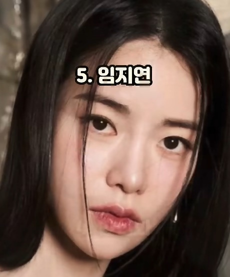 “얘도 성형했었어…?” 성형한 줄도 몰랐다는 여자 연예인 top10 10